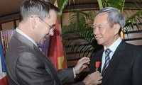 Le docteur Thai Phung Ne reçoit la légion d’honneur